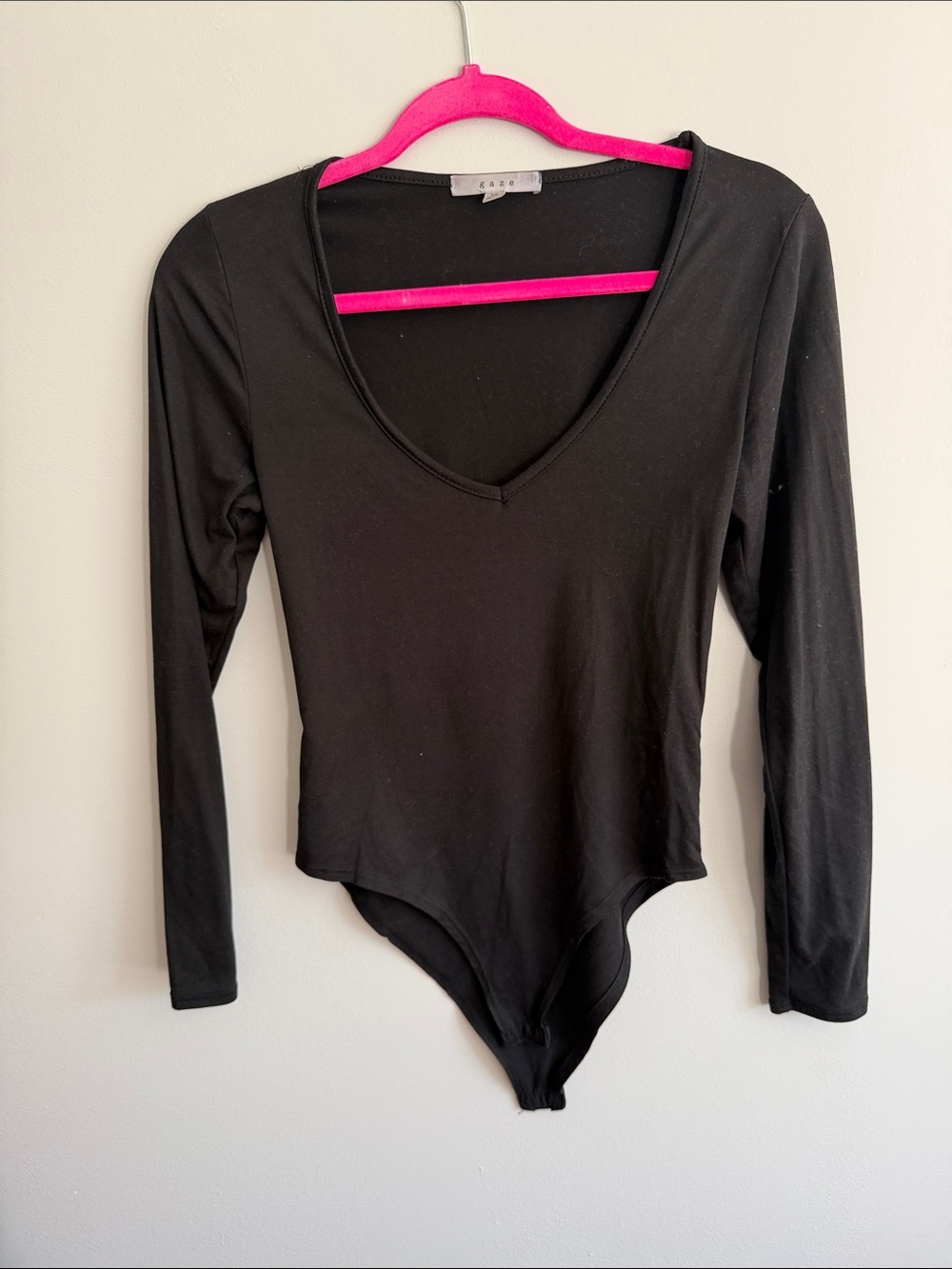 gaze Black Long-Sleeve V-Neck Bodysuit